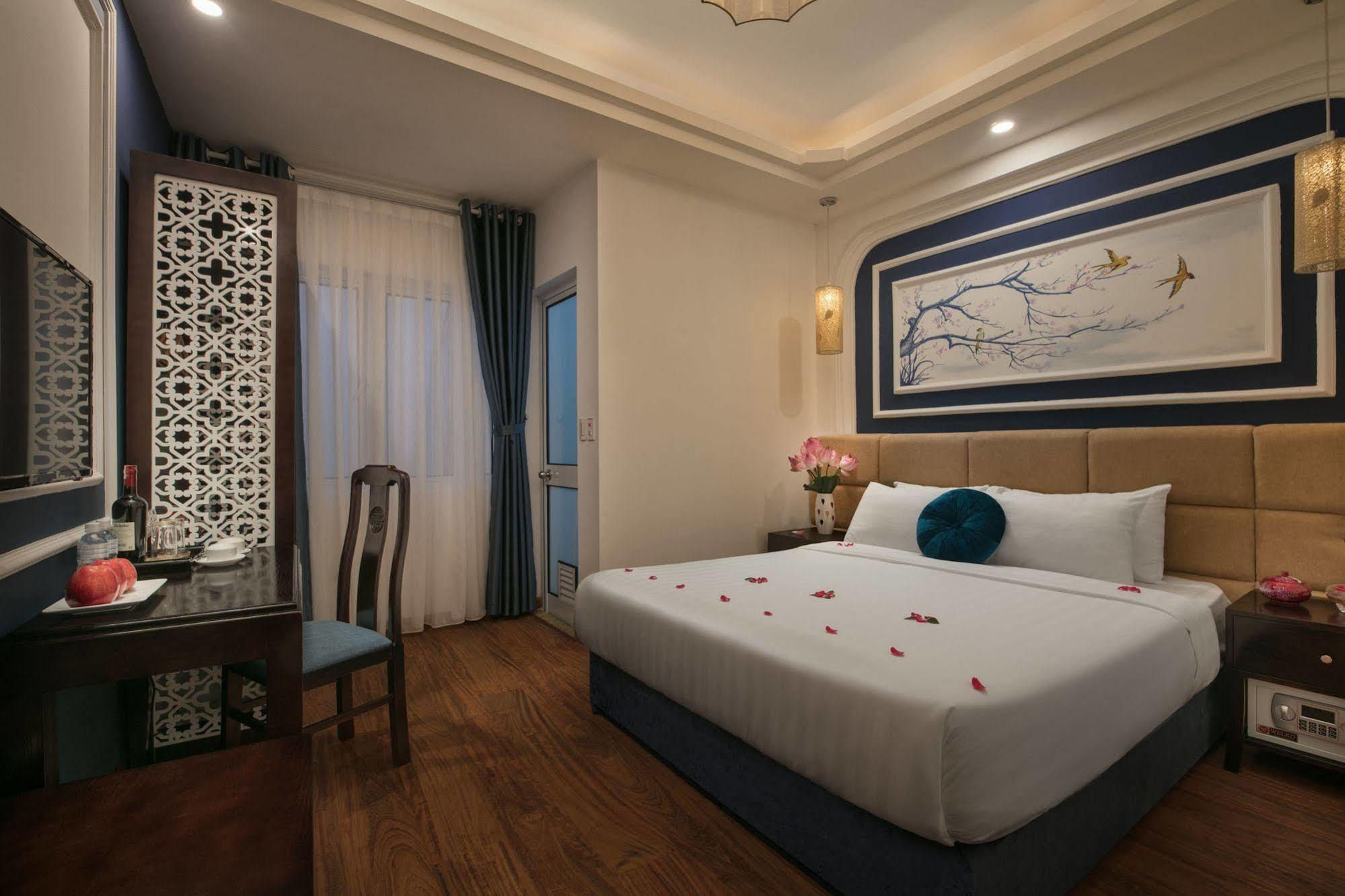 Hanoi Chic Boutique Hotel Экстерьер фото